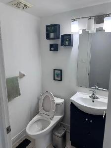 4-Bedroom, 2.5-Bathroom Home for Rent in Scarborough - Photo 12