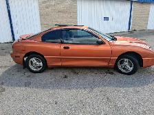 Safetied  2005 Pontiac Sunfire - Photo 3