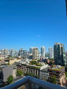 Looking for a female roommate in safe Yaletown (Sep 1/Sep 15) - Photo 5