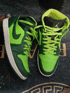 Air Jordan 1 Mid