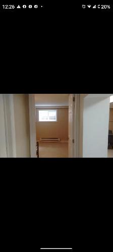 Two bedroom, basement apartment - Photo 5