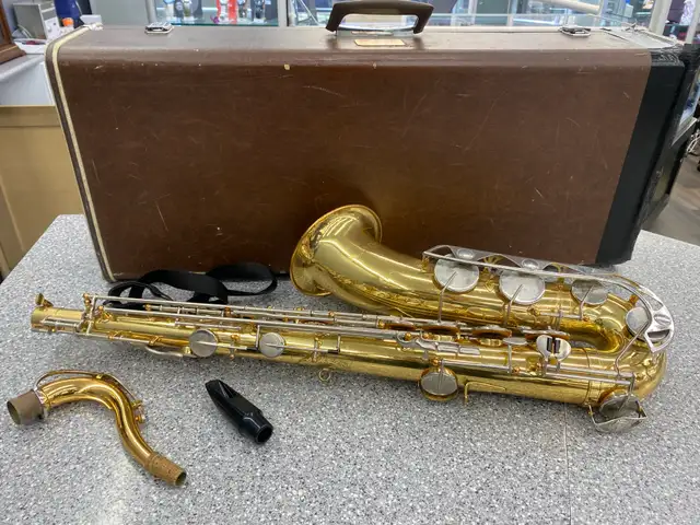 Vito Tenor Saxophone
