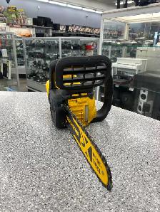 Dewalt DCCS620 20V Chainsaw 12' - Photo 4
