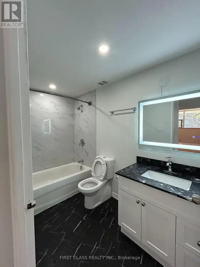 FOR RENT: Newly Renovated 3-Bedroom Condo in a Prime Location!