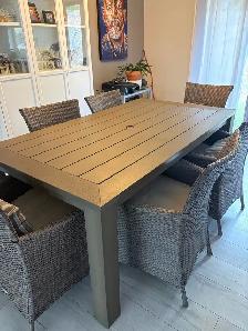 outdoor Hampton bay table and 6 chairs with cushions - Photo 2