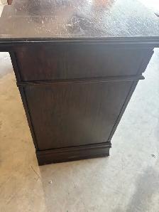 Free delivery used Vintage Oak Sideboard Buffet - Photo 6