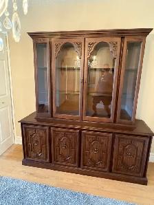Free delivery used Wooden China Cabinet - Photo 8