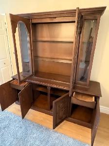 Free delivery used Wooden China Cabinet - Photo 10