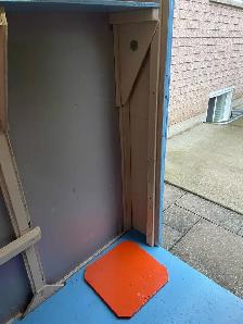 Ice Fishing Hut - Photo 4