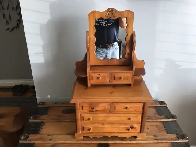 JEWELRY CABINET