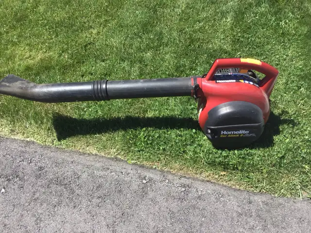 LEAF BLOWER