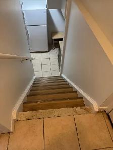 Large carpet-free, furnished Basement Apartment for Rent - Photo 6