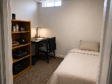 Private Room for Rent - Sep 15 - Photo 4