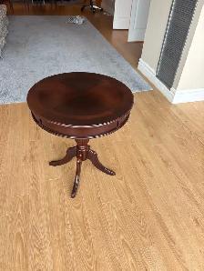 Free delivery used Round wooden end table with drawer - Photo 2