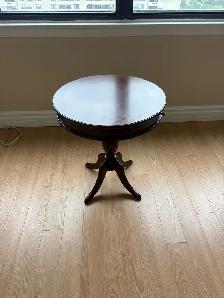 Free delivery used Round wooden end table with drawer - Photo 3
