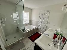 4 bedroom house for rent w 2 parking spots - Photo 6