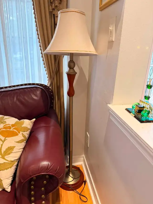 Standing lamp