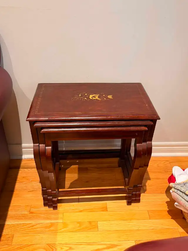 Wood nesting tables