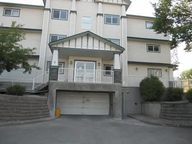two bed room condo for rent