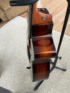 Taylor guitar for sale. good as new condition - Photo 3