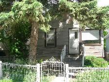 Furnished room in Sunnyside house near downtown, SAIT, UofC - Photo 7