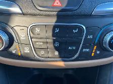 2018 Chevrolet Equinox | AWD | 2.0L | CLEAN CARFAX | 2-TONE INT - Photo 23