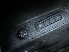 2018 Chevrolet Equinox | AWD | 2.0L | CLEAN CARFAX | 2-TONE INT - Photo 30
