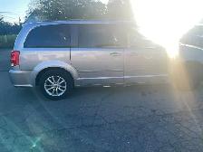 2014 Dodge Grand Caravan SXT - Photo 3