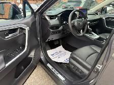 2025 Toyota RAV4 Hybrid XLE AWD PREMIUM, LEATHER, SUNROOF - Photo 13