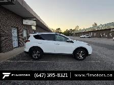 2018 Toyota RAV4 LE FWD | 5 Dealer Service Records | Certified - Photo 4