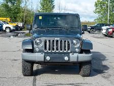 2018 Jeep Wrangler JK Unlimited Sahara - Targa Roof | Leather - Photo 3