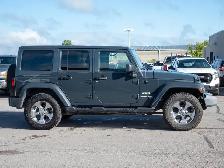 2018 Jeep Wrangler JK Unlimited Sahara - Targa Roof | Leather - Photo 9