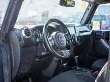 2018 Jeep Wrangler JK Unlimited Sahara - Targa Roof | Leather - Photo 25