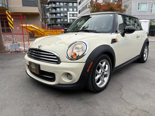 2013 MINI Cooper
