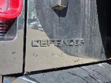 2025 Land Rover Defender X-Dynamic SE - Photo 15