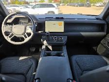 2025 Land Rover Defender X-Dynamic SE - Photo 23