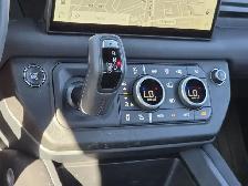 2025 Land Rover Defender X-Dynamic SE - Photo 31