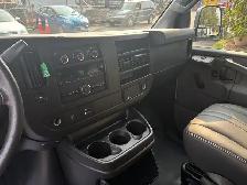 2021 Chevrolet Express LS 3500 3dr 12 Passenger Van - Photo 24