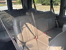 2021 Chevrolet Express LS 3500 3dr 12 Passenger Van - Photo 40