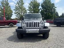 2017 Jeep Wrangler Unlimited Sahara - Photo 2