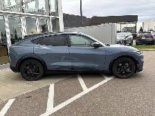 2023 Ford Mustang Mach-E Premium - Photo 9