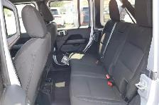 2023 Jeep Wrangler Sahara 4 Door 4x4 - Photo 18