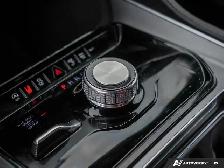 2024 Jeep Wagoneer CARBIDE | 4X4 | PANO | HTD/COOL | 20s | NAV & - Photo 18