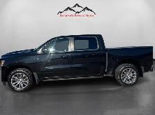 ONE OWNER 2022 RAM 1500 CREW CAB SPORT 4X4