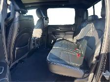 ONE OWNER 2022 RAM 1500 CREW CAB SPORT 4X4 - Photo 10