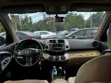 2011 Toyota RAV4 4WD Base NO ACCIDENT | SUNROOF - Photo 11