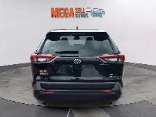 2022 Toyota RAV4 LE - Photo 4