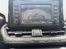 2022 Toyota RAV4 LE - Photo 17