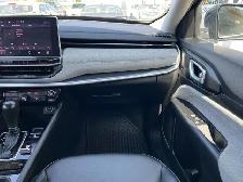 2022 Jeep Compass Latitude AWD | Command Start | Heated Seats - Photo 23
