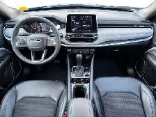 2025 Jeep Compass North - Photo 12